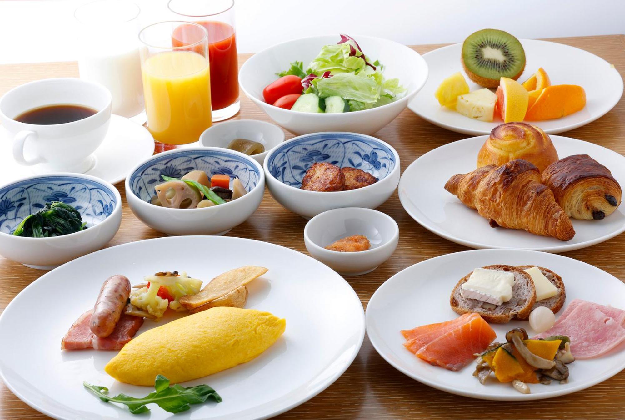 Hotel Okura Fukuoka Fukuoka  Bagian luar foto A Japanese breakfast