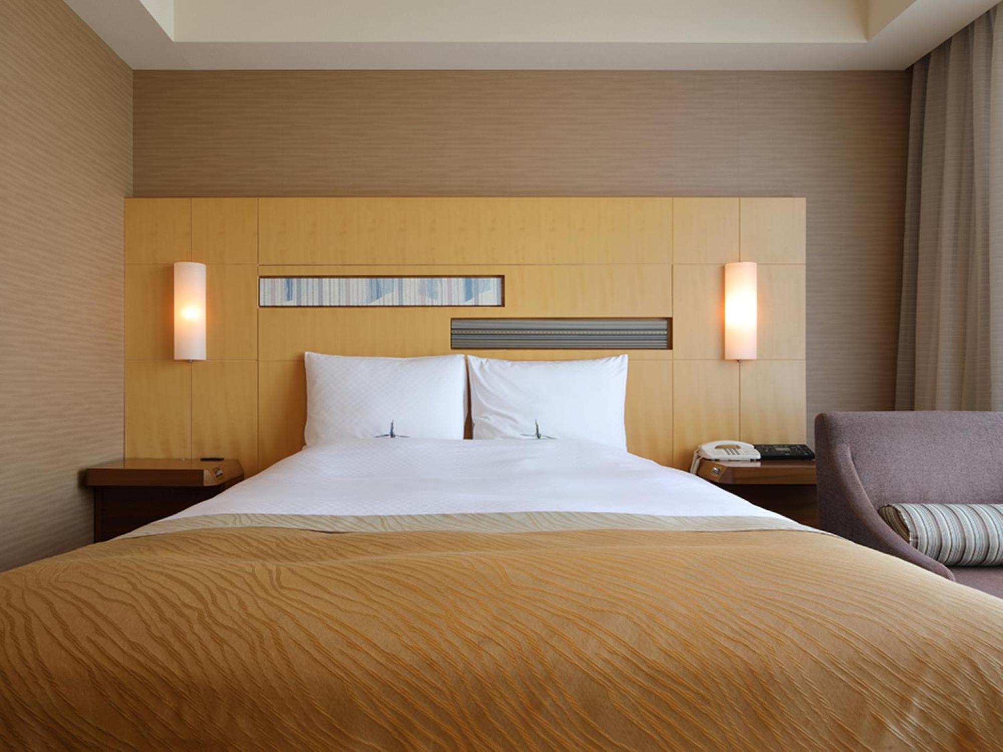 Hotel Okura Fukuoka Fukuoka  Bagian luar foto A bedroom