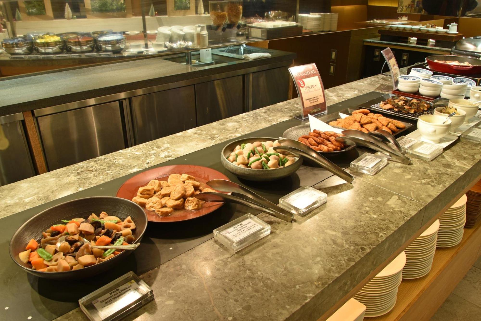 Hotel Okura Fukuoka Fukuoka  Bagian luar foto A buffet at a hotel