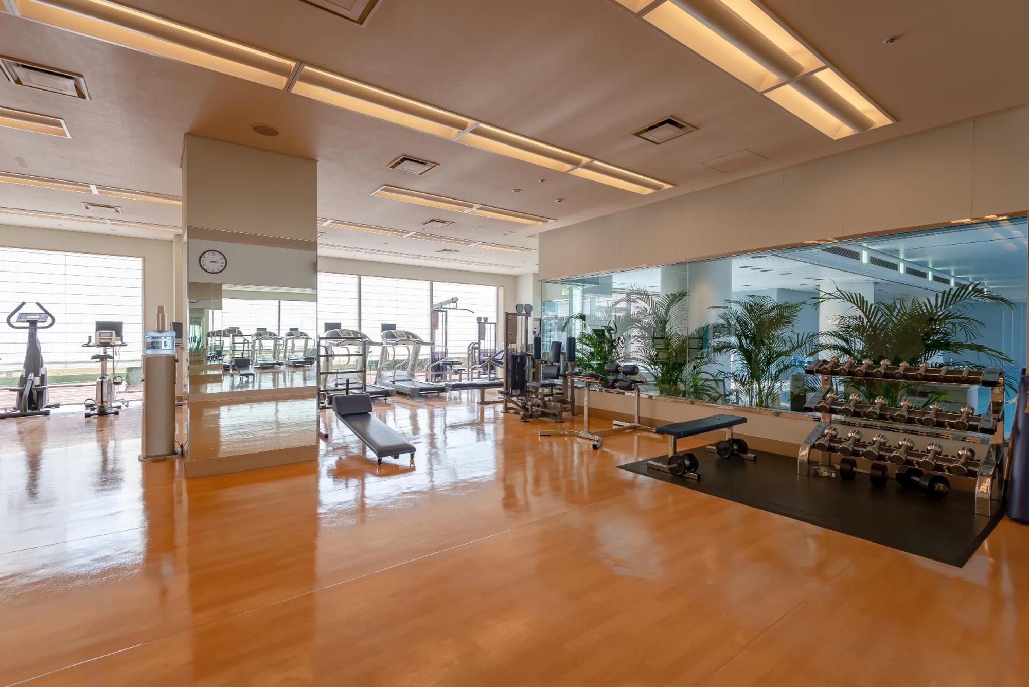 Hotel Okura Fukuoka Fukuoka  Bagian luar foto The gym at the Ritz-Carlton, Osaka
