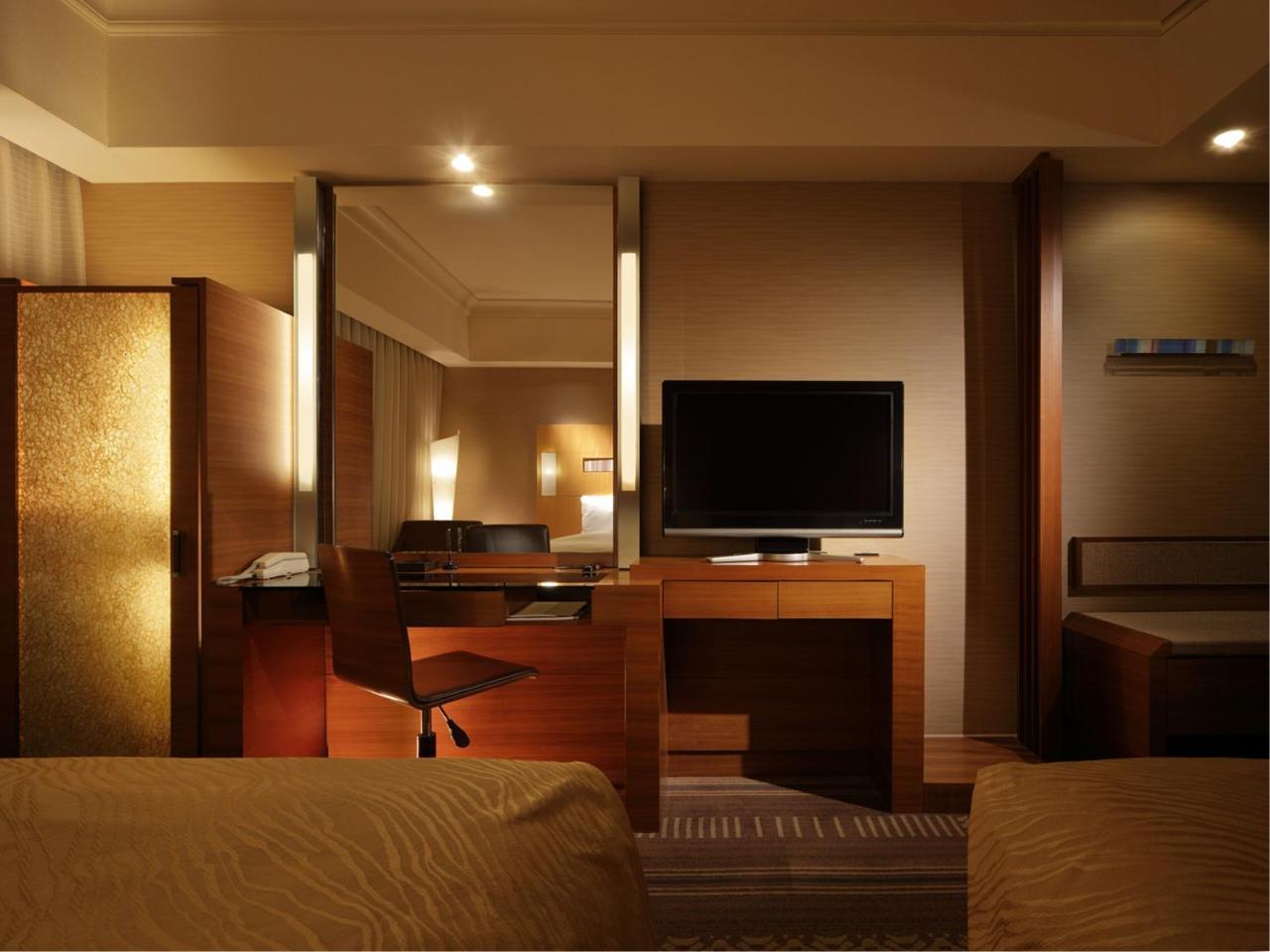 Hotel Okura Fukuoka Fukuoka  Bagian luar foto A room at the hotel